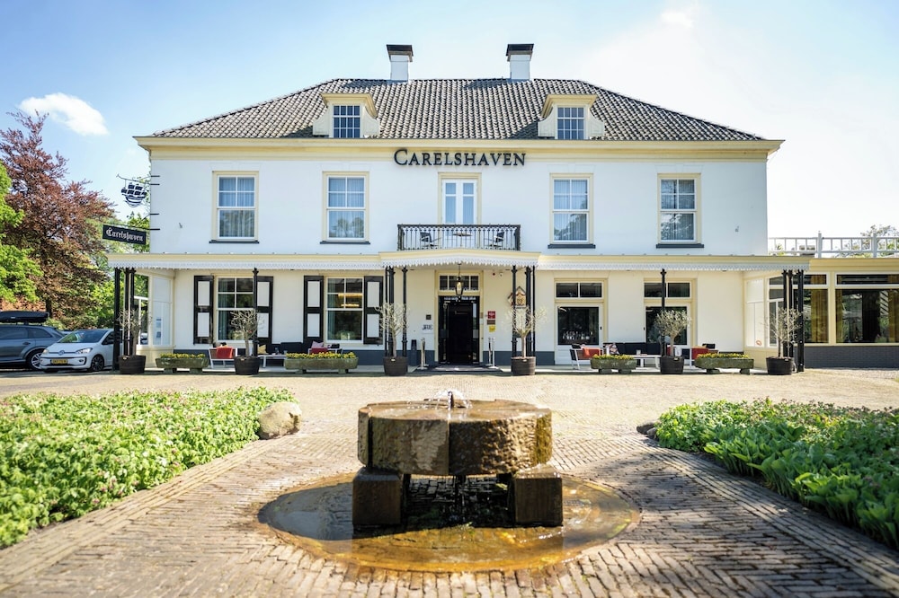Landgoed Hotel & Restaurant Carelshaven — 4-Star Luxury Hotel in Delden, Netherlands