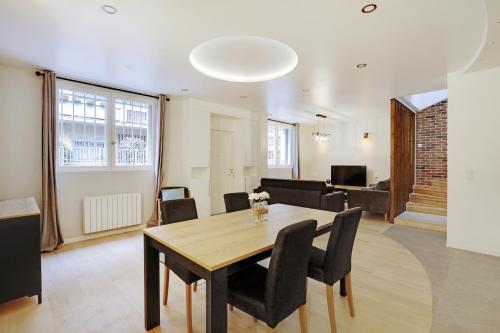 Pick A Flat's Apartment in La Chapelle Impasse du CurAc — 4-Star Luxury Hotel in Paris, France