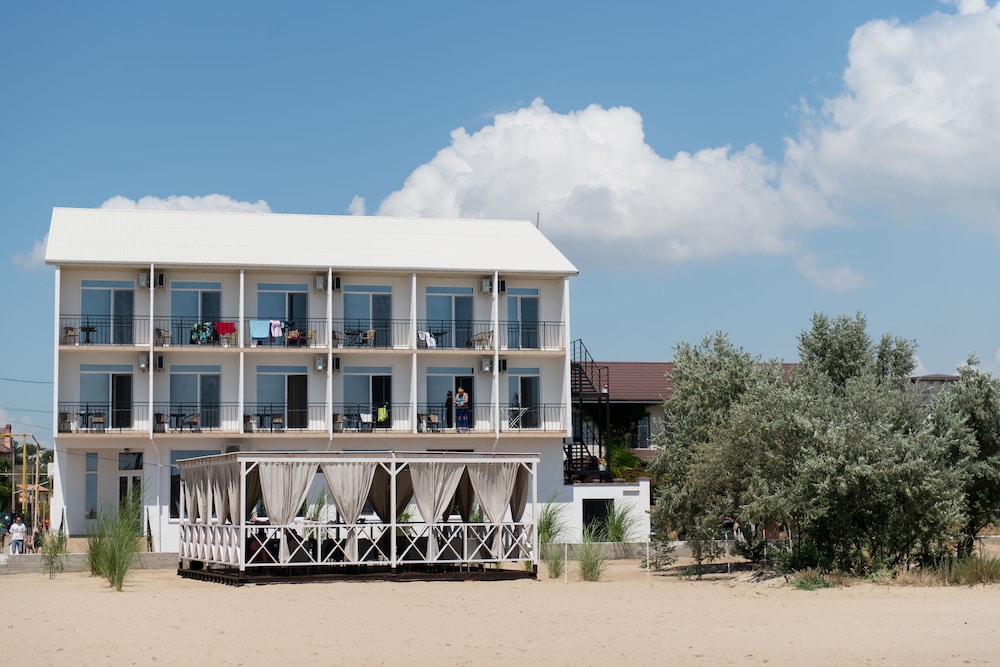 Alion Hotel Zatoka - carbon neutral hotel in Zatoka