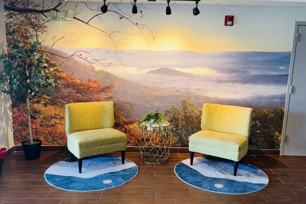 Clarion Pointe Albemarle - photo 9