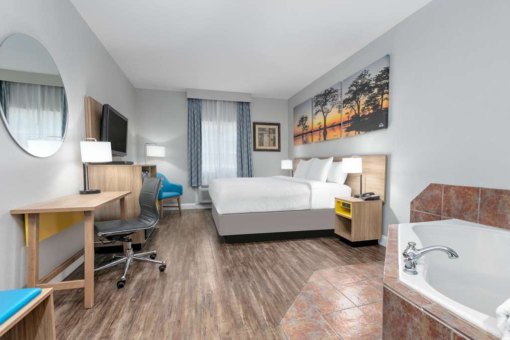 Days Inn & Suites by Wyndham Cabot - photo 20