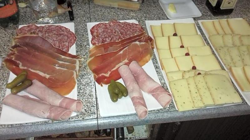 Hotel Restaurant Les Gorges De Chouvigny in Clermont-Ferrand, France