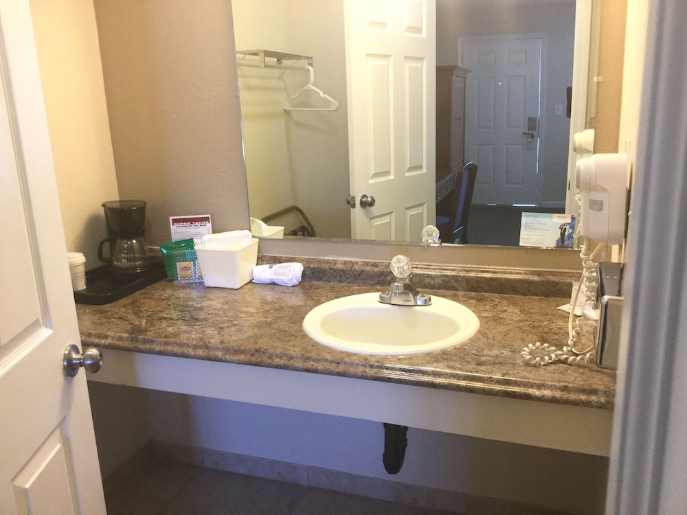 Rodeway Inn Hermiston Umatilla - photo 28
