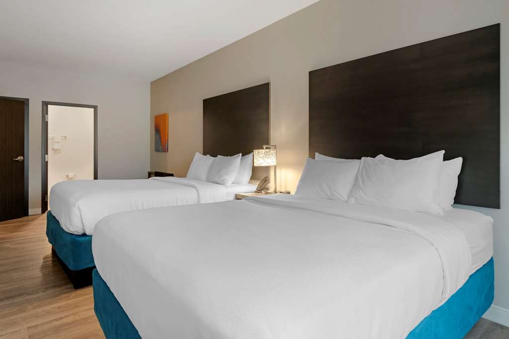 MainStay Suites Cincinnati University Uptown - photo 20