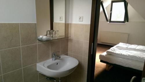 Buda K Hotel — God — photo 3