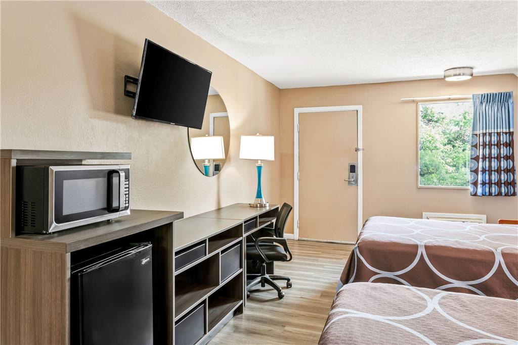 Super 8 by Wyndham Brownsburg - photo 20