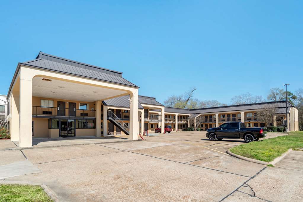 Econo Lodge Pearl Jackson — Pearl