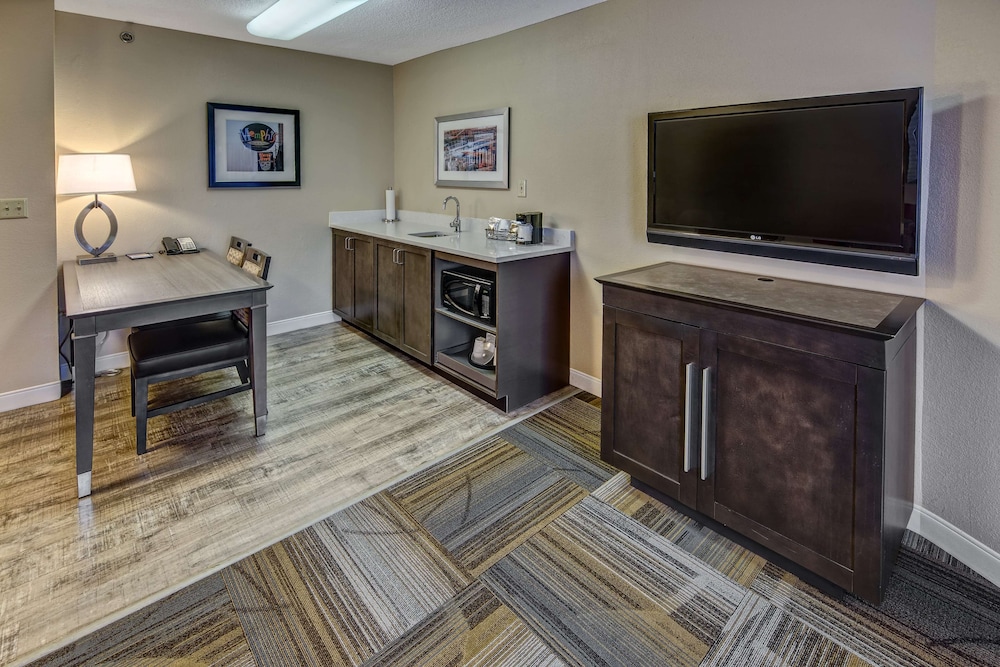 Hampton Inn & Suites Memphis Wolfchase Galleria - photo 14
