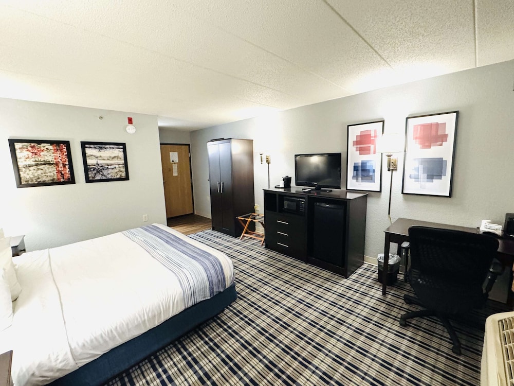 AmericInn by Wyndham Ames - photo 15