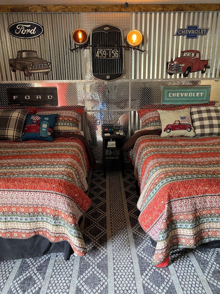 Dusty Boots Motel & Cafe - photo 29