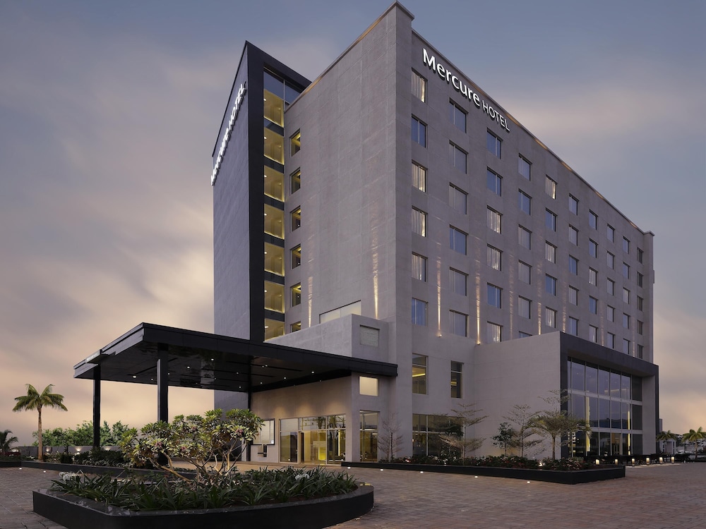 Mercure Chennai Sriperumbudur Hotel — 4-Star Luxury Hotel in Sriperumbudur, India