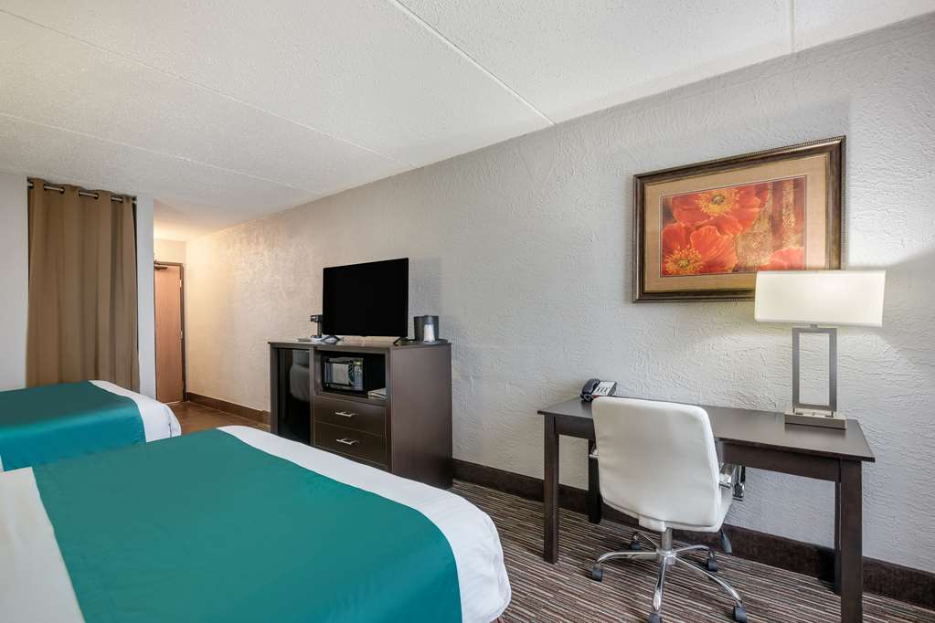 Best Western Waukesha Grand - photo 19