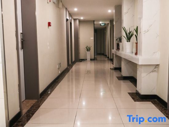 Ease Hotel in Wuhan, People's Republic of China