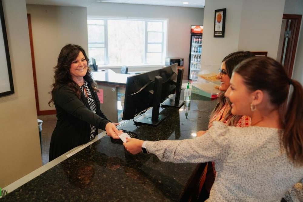 Pine Mountain Ski & Golf Resort - photo 3