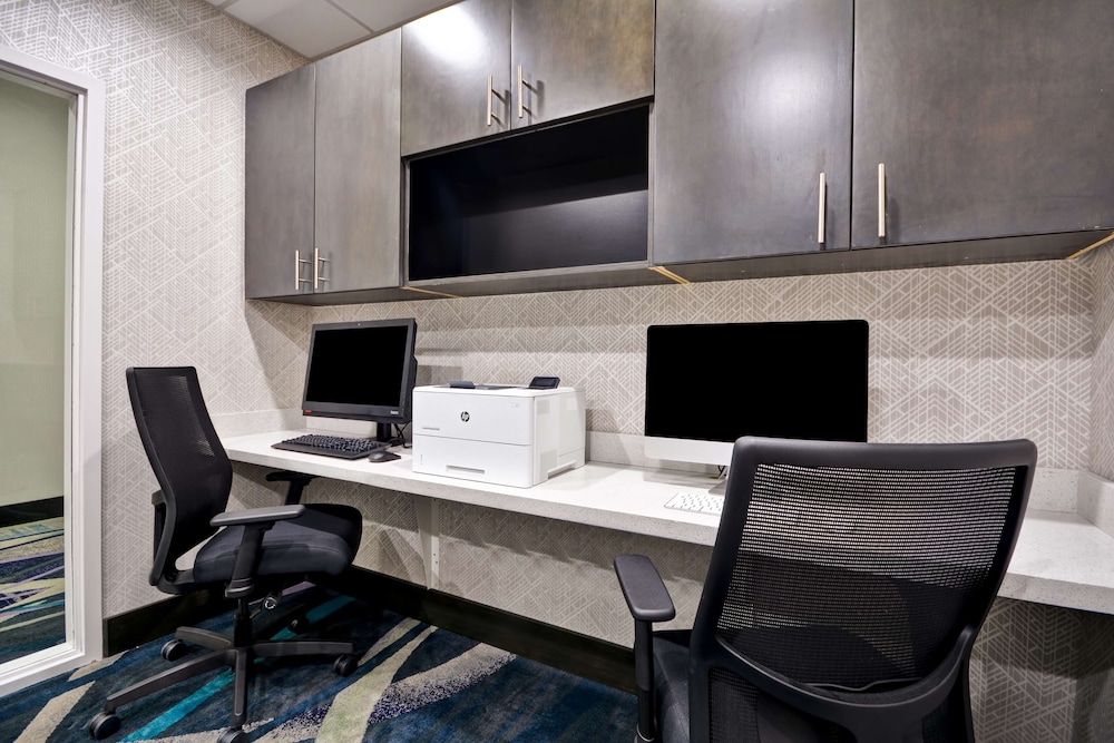 Hilton Garden Inn Tulsa Broken Arrow - photo 33