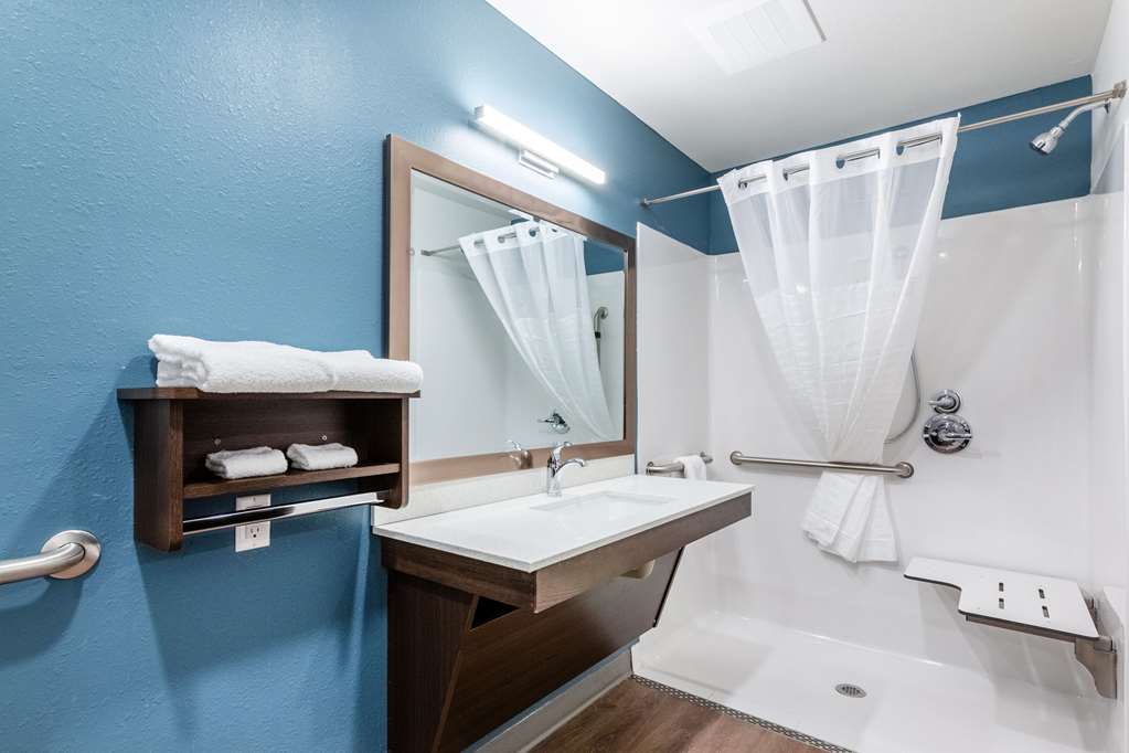 WoodSpring Suites Indianapolis Airport South - photo 16