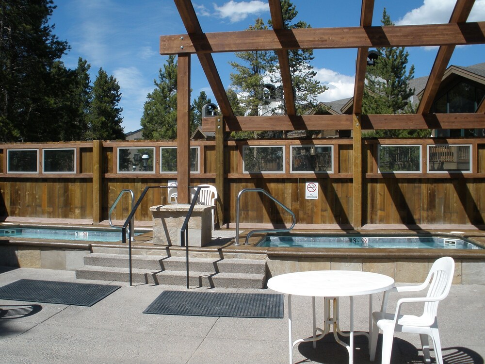Chimney Ridge by Ski Village Resorts - photo 37