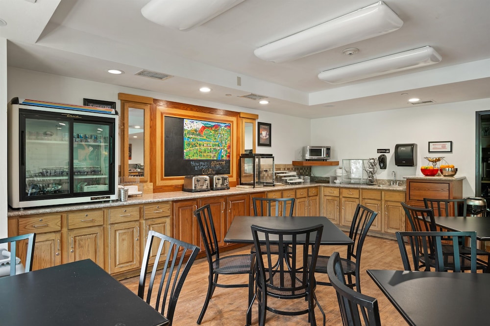 Hotel Glenwood Springs - photo 41