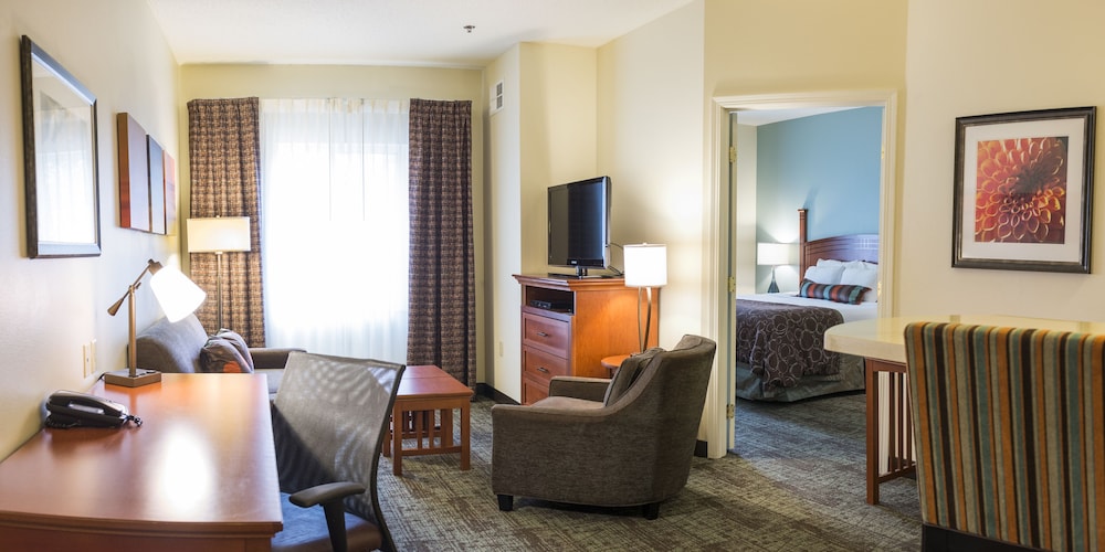 Staybridge Suites Fargo by IHG - photo 19