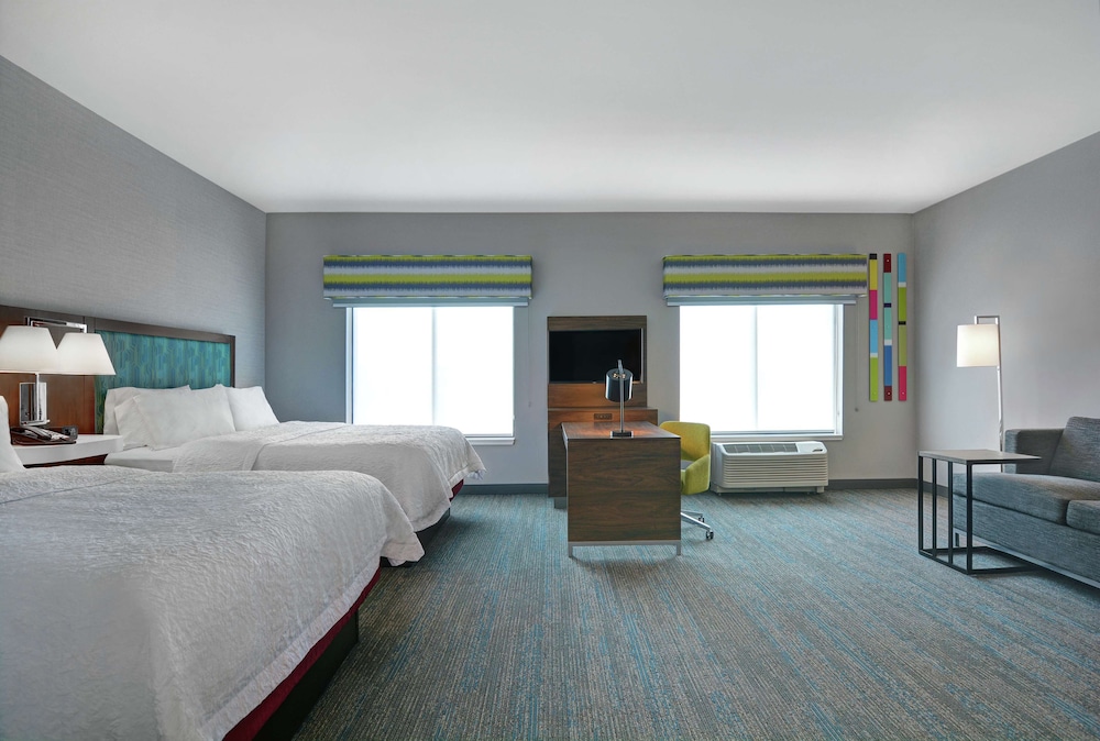 Hampton Inn & Suites Middleburg - photo 16