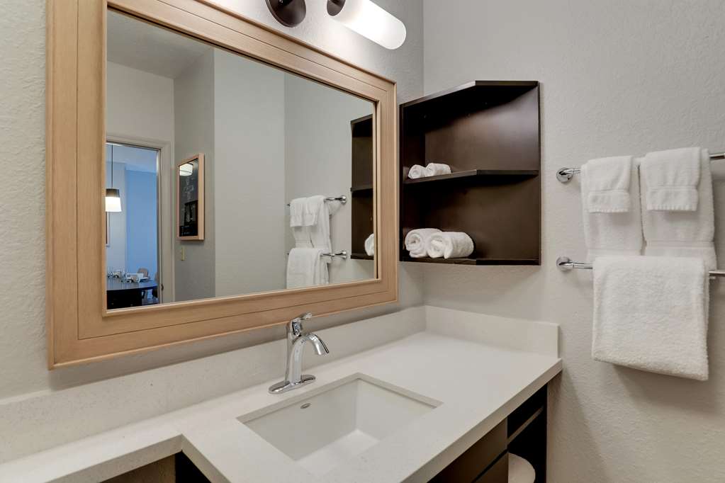 Sonesta Simply Suites Miami Airport Doral - photo 31
