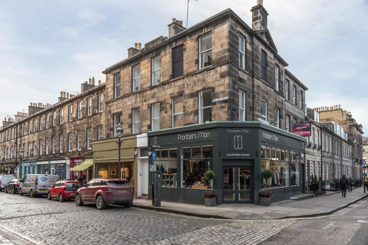 Charming Central & Spacious Georgian 3 Bed Apt — 4-Star Luxury Hotel in Edinburgh, United Kingdom
