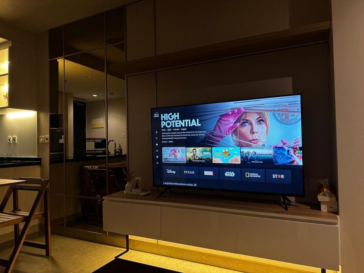 Stylish & Spacious stay at Branz BSD by NJ props — 4-Star Luxury Hotel in Tangerang, Indonesia