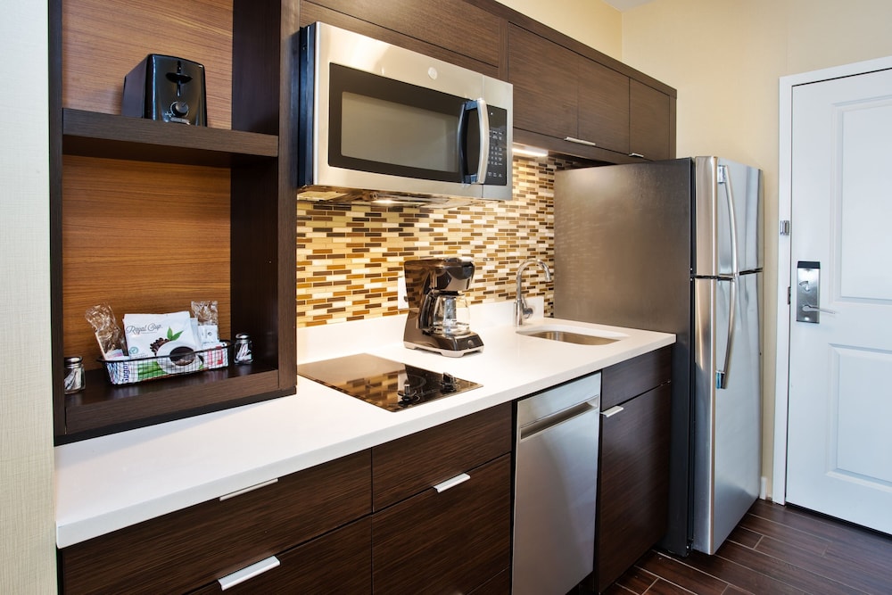 TownePlace Suites by Marriott Detroit Belleville - photo 26