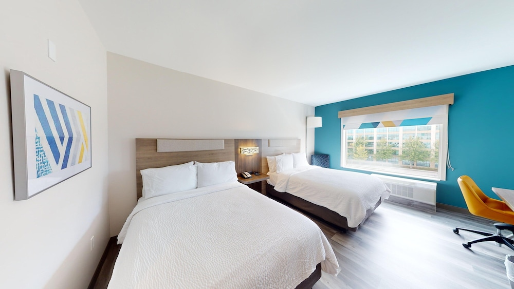 Holiday Inn Express & Suites Chicago Schaumburg an IHG Hotel - photo 16