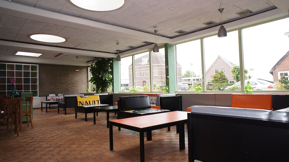 The Budget Hotel — carbon neutral stay, Leiden