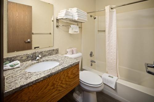 Black Hills Luxury Suites - photo 23