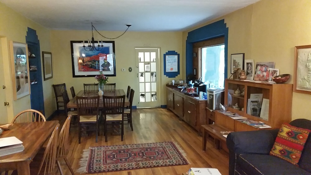 Dreamcatcher Bed and Breakfast - photo 2