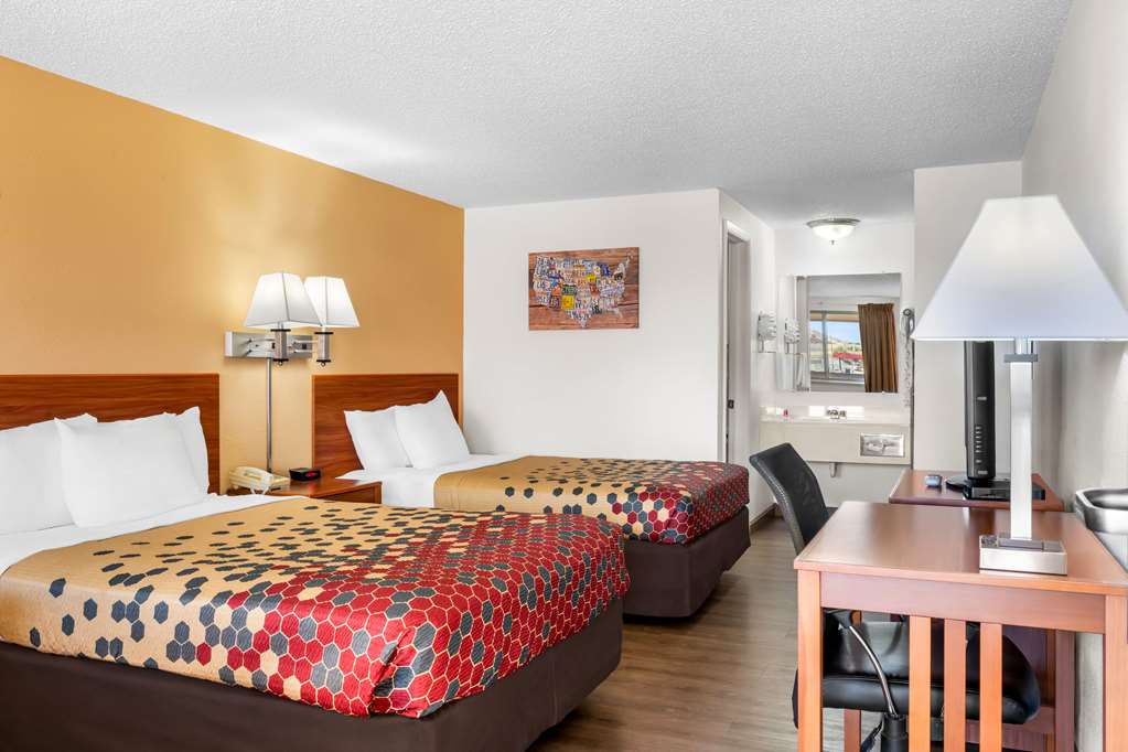 Econo Lodge Miles City I 94 - photo 27