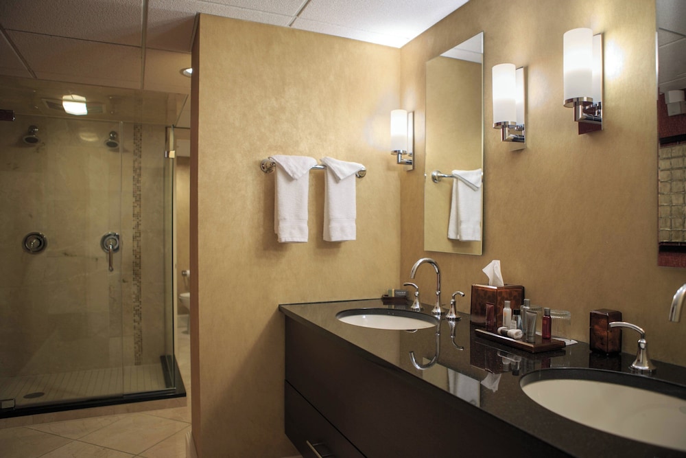 Cleveland Marriott Downtown at Key Tower - photo 21