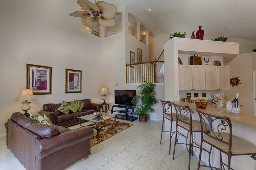 Resort 5 Bed Private Pool & Spa Game Room Home 5 Bedroom Villa by RedAwning - photo 9