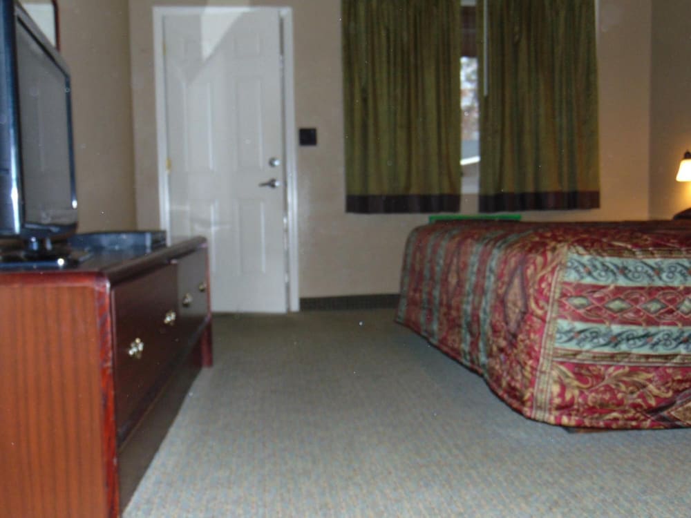 Westbrook Motel - photo 22
