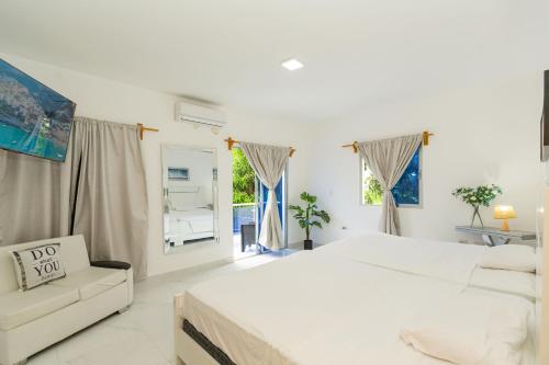 Crown ll 3 Bedrooms Pool Close to everything — 4-Star Luxury Hotel in Puerto Plata, Dominican Republic