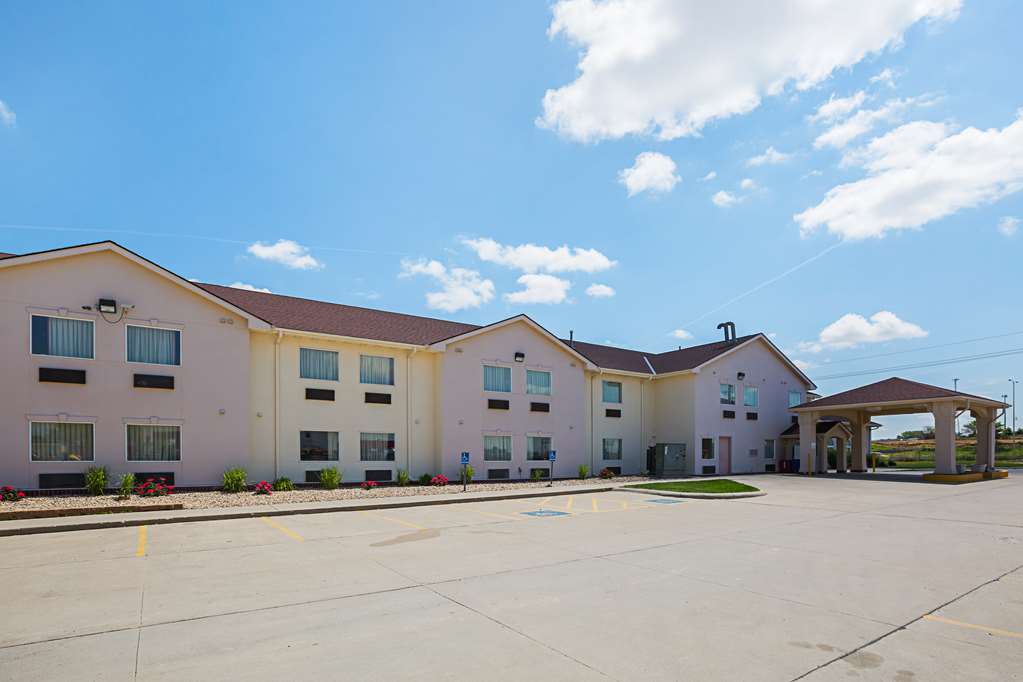 Motel 6 Omaha Iat West - photo 3