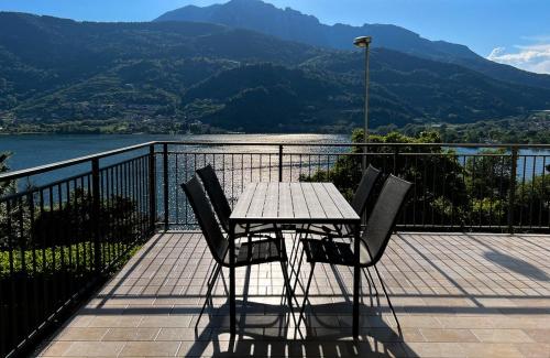 Casa La Terrazza sul Lago — 4-Star Luxury Hotel in Tenna, Italy