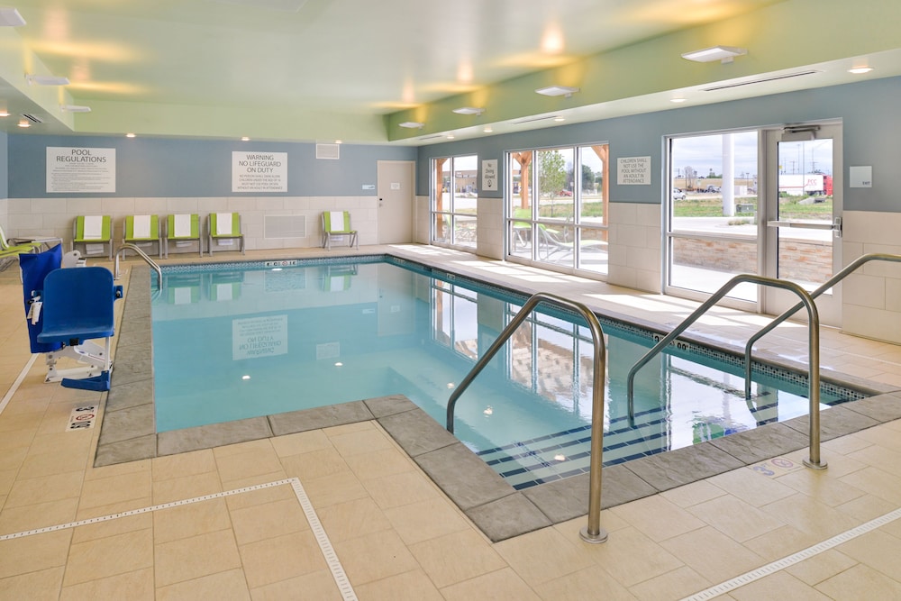 Holiday Inn Express & Suites Ogallala by IHG - photo 27