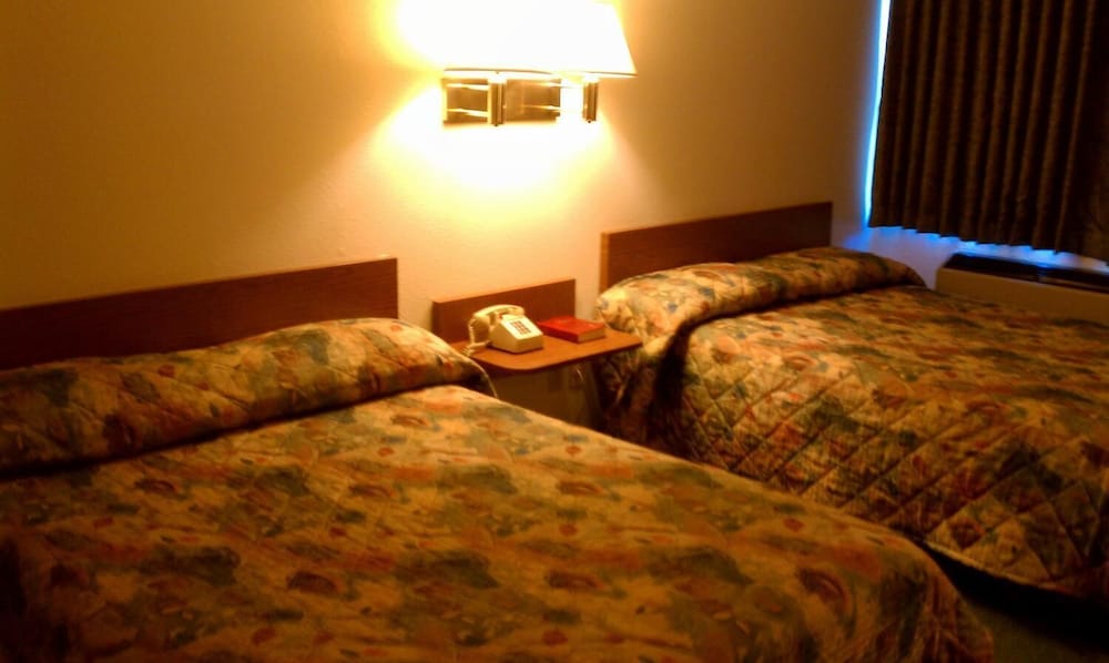 Colorado River Value Inn - photo 13