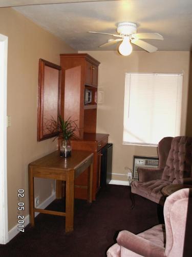 The Charin Inn - photo 14
