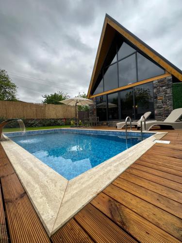 Rose Sapanca Stone House — 4-Star Luxury Hotel in Adapazari, Turkey