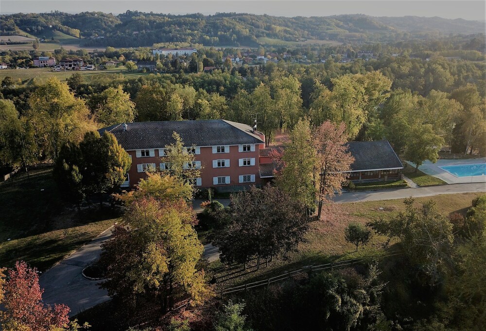 Hasta Hotel in Asti, Italy