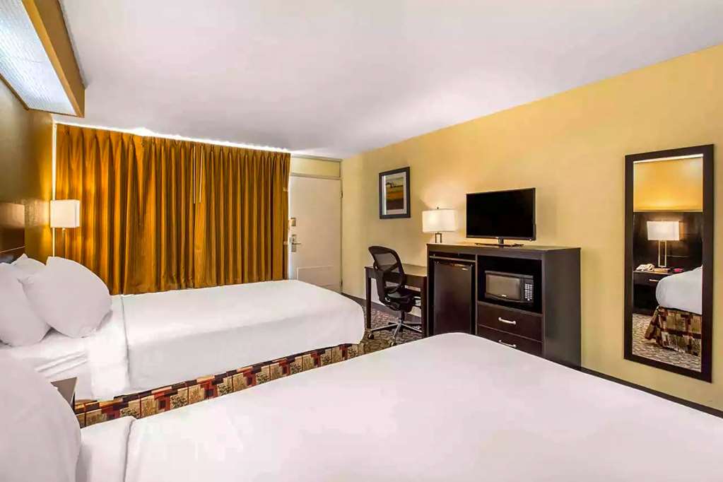 Ramada by Wyndham Santee I 95 - photo 9