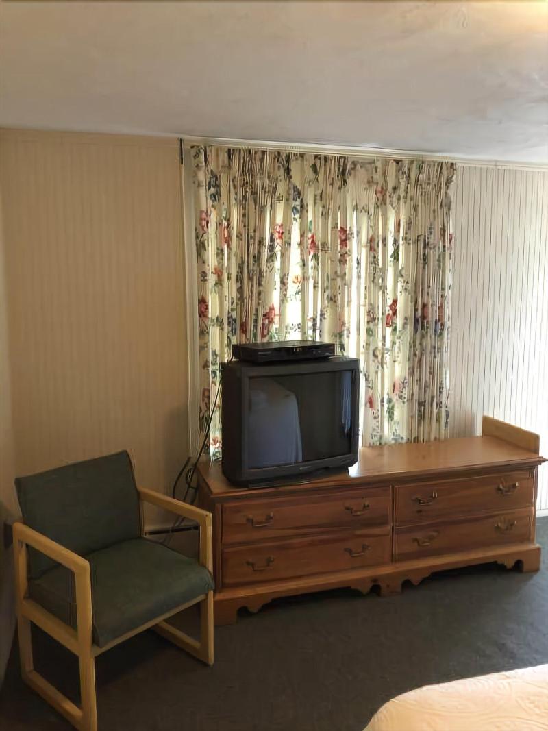 The Walpole Motel - photo 7