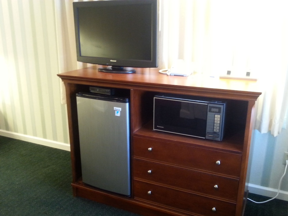 The Village Inn Harrisonburg - photo 28