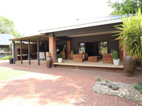 Modern 2 Bedroom Home — 4-Star Luxury Hotel in Bloemfontein, South Africa