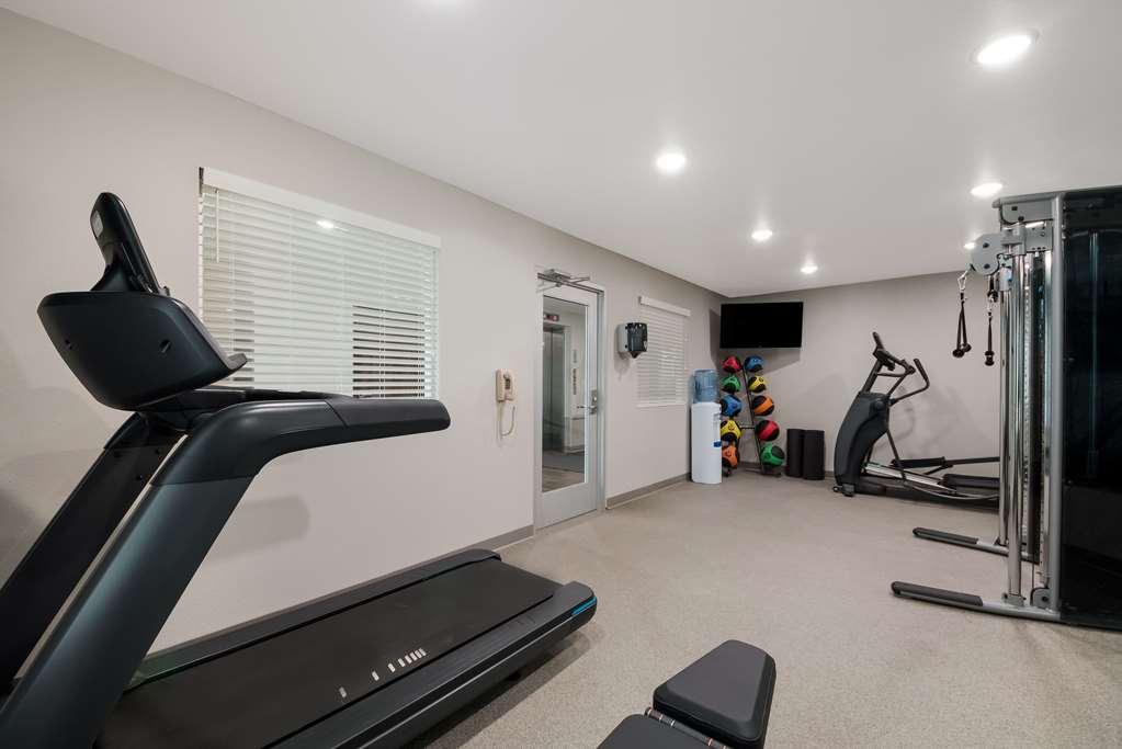 WoodSpring Suites San Antonio UTSA Medical Center - photo 34