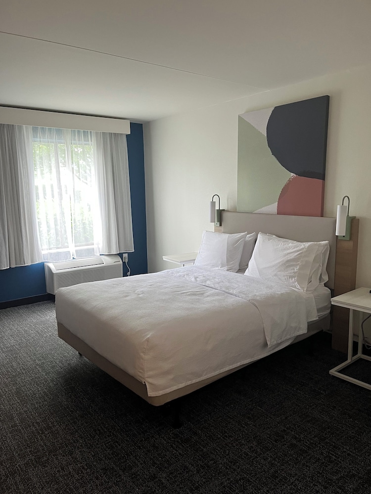 Inn At Chocolate Ave Surestay Collection By Bw - photo 25